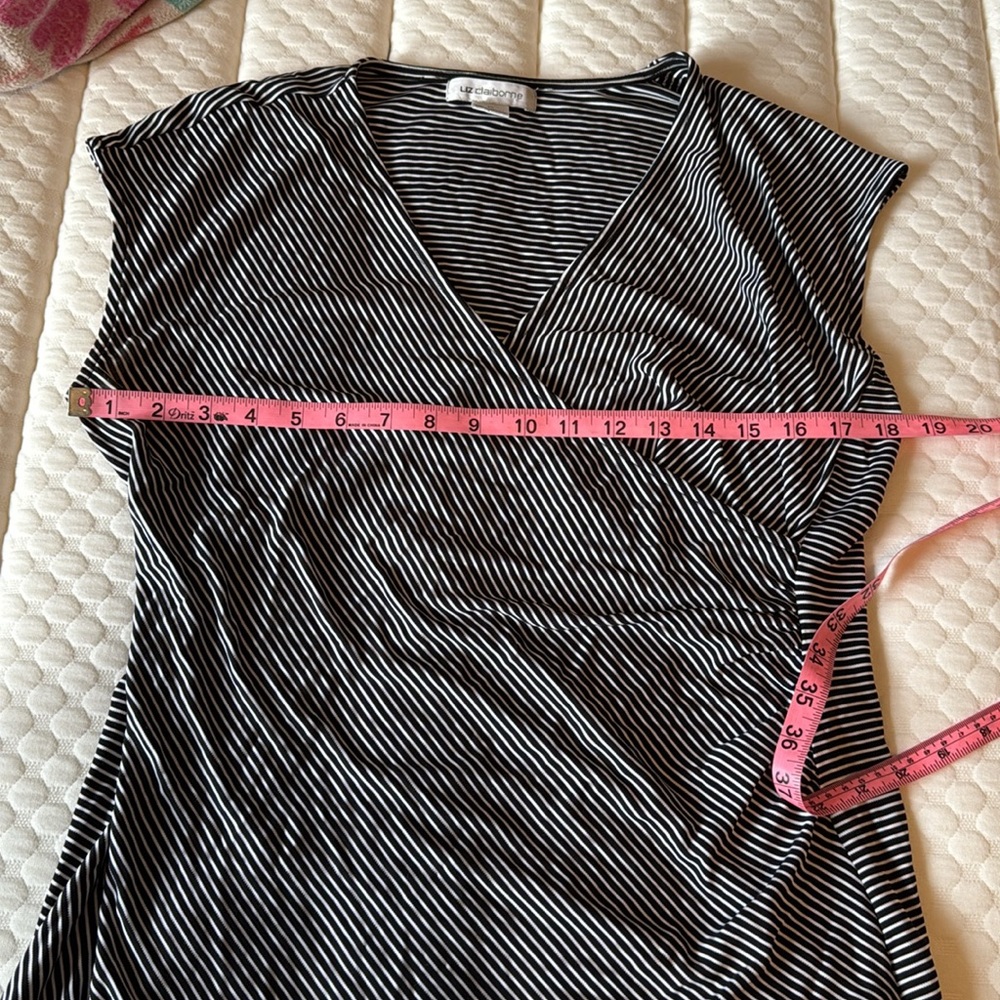 Liz. Claiborne Sz XL STRIPED FAUX Wrap SS Top W60 - Picture 5 of 7